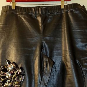 🔥SuperHawt Sequins Embellished Black Faux Leather Pants!🔥